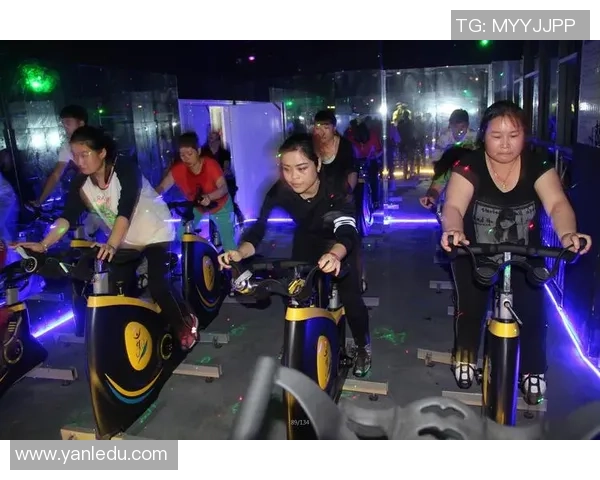 足球球星转盘剪映制作教程打造专属精彩动感视频效果